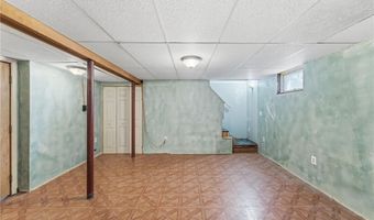 382 Beavertail Rd, Jamestown, RI 02835