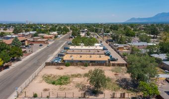 1124 Arizona St St SE, Albuquerque, NM 87108