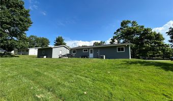 784 Robinhood Dr, Aurora, OH 44202