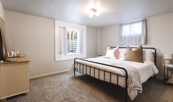 1232 N 8th Ave, Bozeman, MT 59715