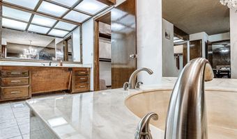 8104 Brownsville Ln, Bethany, OK 73008