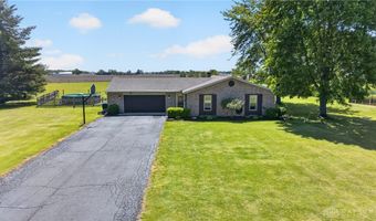 2115 Meadow Ln, Arcanum, OH 45304