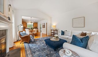 2 Ellsworth Pl, Avon, CT 06001