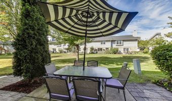 802 N Tamarac Blvd, Addison, IL 60101