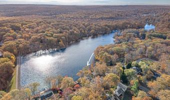 340 W Lakeshore Dr, Alloway, NJ 07422