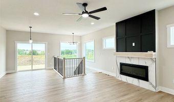 1946 Tuscany Dr SE, Altoona, IA 50009