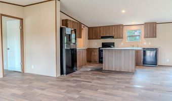 2833 Vancouver Dr, Alford, FL 32420