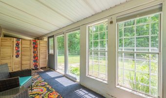 1260 N Lawrence Hollow Dr, Bloomfield, IN 47424