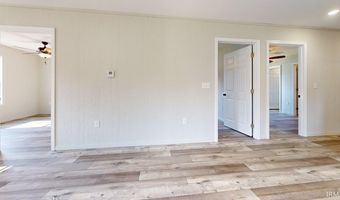 707 S Durbin St, Bicknell, IN 47512