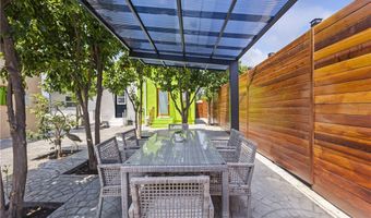 17660 Martha St, Encino, CA 91316