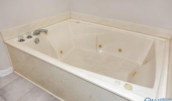 27615 Shannon Rd, Ardmore, AL 35739