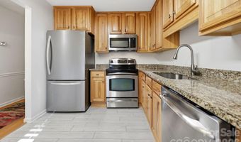 1503 Abbey Cir, Asheville, NC 28805