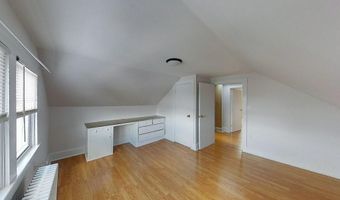 19 Dixon St 2, Newport, RI 02840