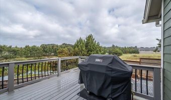 2701 Lincoln Ave, Bandon, OR 97411