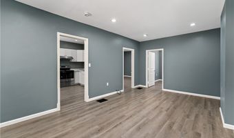 1318 Duss Ave, Ambridge, PA 15003