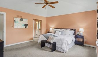 638 Old Ballwin Rd, Ballwin, MO 63021