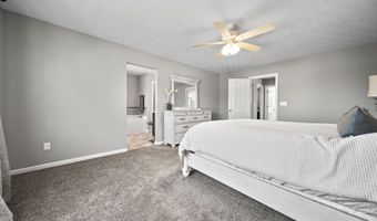 43 Burroughs Dr, Ashville, OH 43103