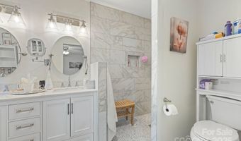 100 Lindsay Dr, Archdale, NC 27263