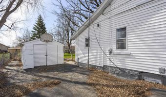 207 DARBOY Rd, Combined Locks, WI 54113