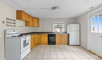 132 Little Knob Rd, Asheville, NC 28803