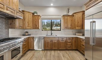 21620 W Buckwheat Ln, Congress, AZ 85332