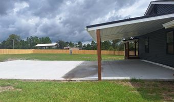 33 Elmwood Ln, Baxley, GA 31513