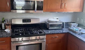 3526 VALLEY Dr, Alexandria, VA 22302