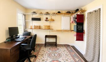 443 Amity Rd, Bethany, CT 06524