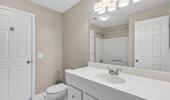 2000 PHILLIPS Ter 9, Annapolis, MD 21401