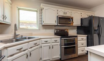 8046 JILLS CREEK Dr, Bartlett, TN 38133