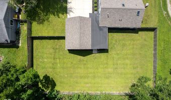 5902 Oak Ln, Anderson, IN 46013