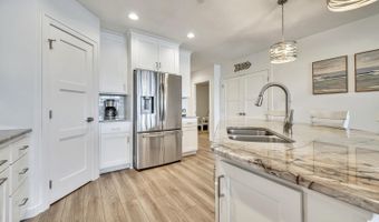 570 Linden Dr 104, Arnolds Park, IA 51331