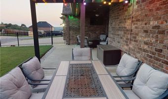 3103 NE Doyle Dr, Bentonville, AR 72712