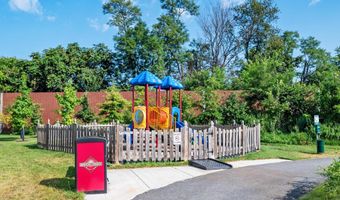 12616 RUSTIC ROCK Ln, Beltsville, MD 20705