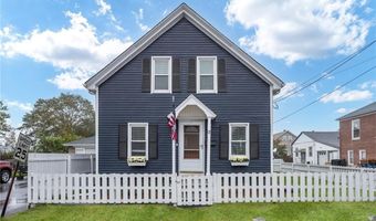 17 Oak Ave, East Providence, RI 02915