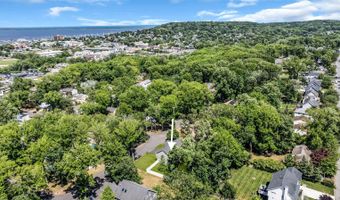 127 Oakland Ave, Atlantic Highlands, NJ 07716