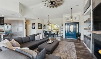 9420 Crest Dr, Spring Valley, CA 91977