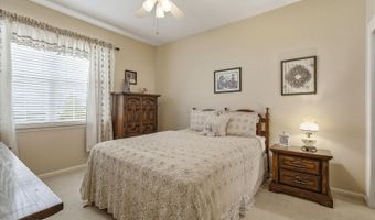 15 BREEZE Ter, Barnegat, NJ 08005