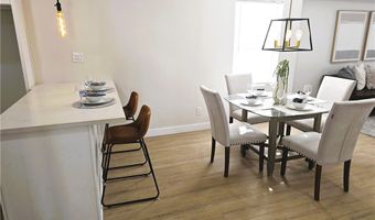 7040 3rd, Los Angeles, CA 90043