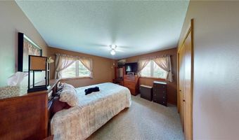 23096 Bluegrass Rd, Albert Lea, MN 56007