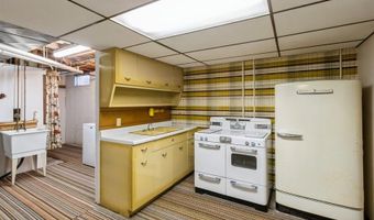2907 Northwood Dr, Ames, IA 50010