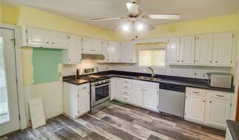 2801 Hillcrest Ave, Alton, IL 62002