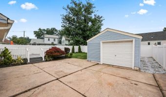 399 Hudson Blvd, Avenel, NJ 07001