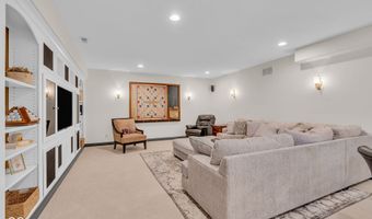 5874 Shallow Water Ln, Bargersville, IN 46106