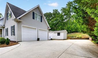 697 Graceland Dr, Asheboro, NC 27205
