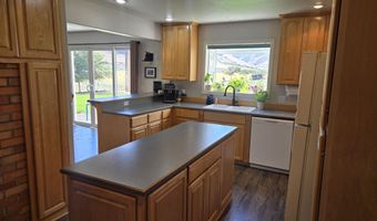 17082 Snake River Rd, Asotin, WA 99402