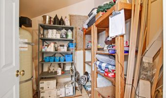 43630 Rainbow Ln, Angelus Oaks, CA 92305