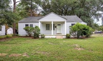 413 Seymour St, Aberdeen, NC 28315