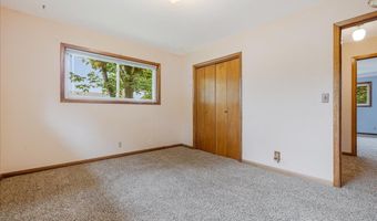 886 LINN Ave, Oregon City, OR 97045