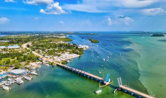 15519 SUNNY DAY Dr, Bradenton, FL 34211